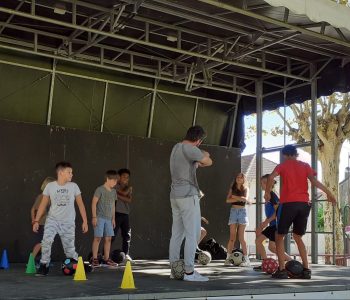 Animation football freestyle pays basque Animations de football freestyle avec Alex de chez Trickstyle Ball